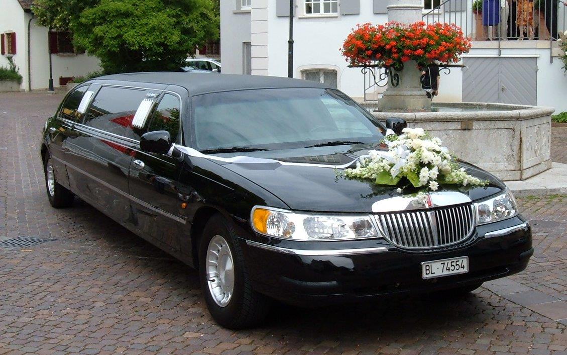 Lincoln Towncar Black